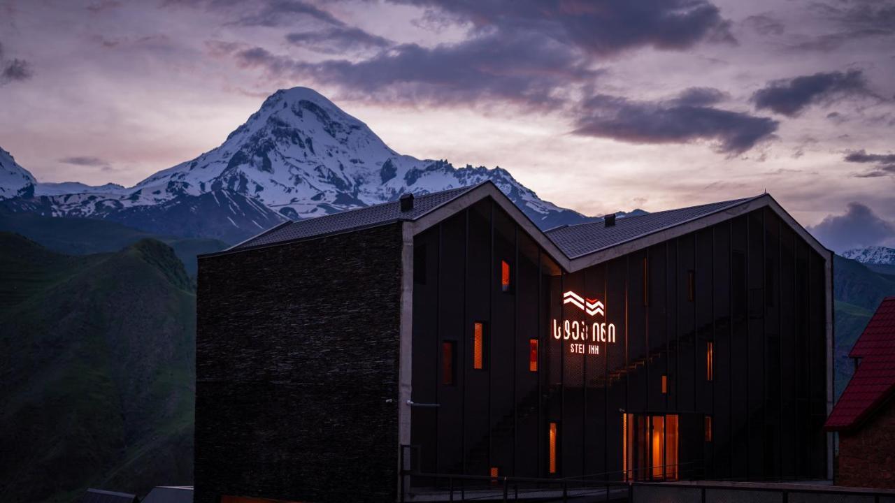 Step Inn - Kazbegi Luaran gambar