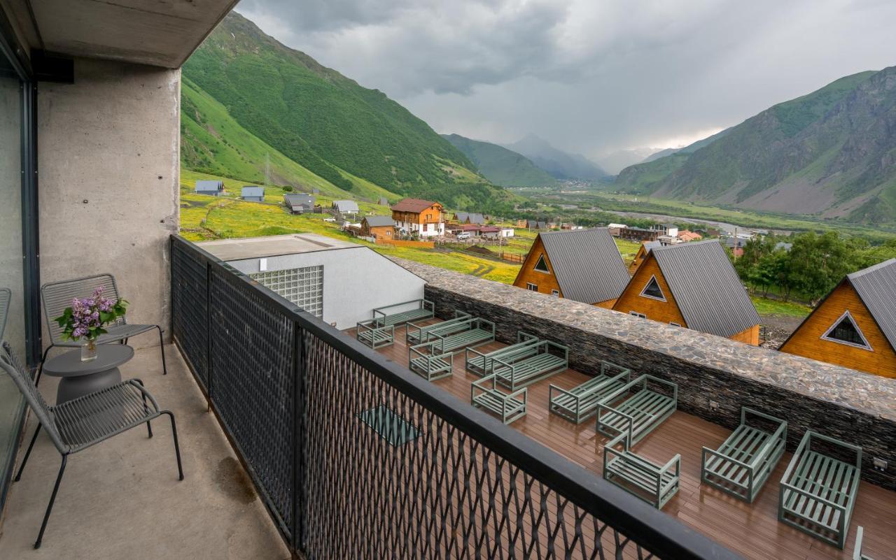 Step Inn - Kazbegi Luaran gambar